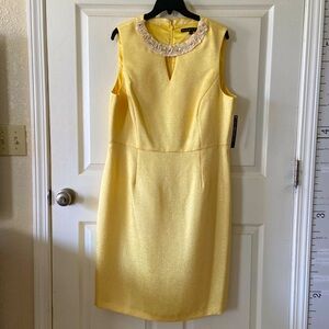 Elegant Yellow Sleeveless Dress